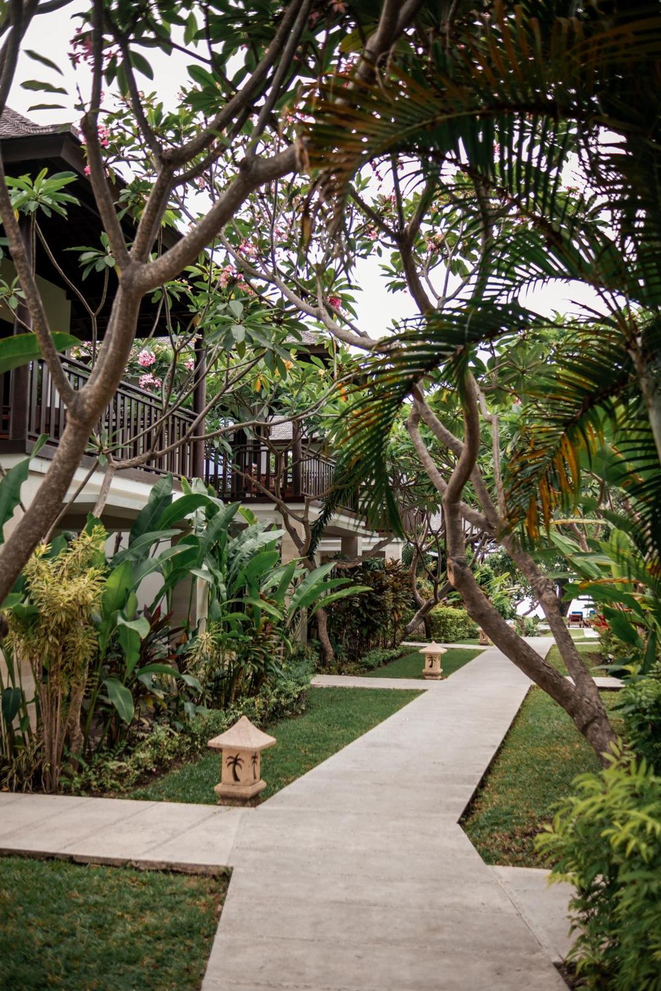 Living Asia Resort y spa Senggigi Exterior foto