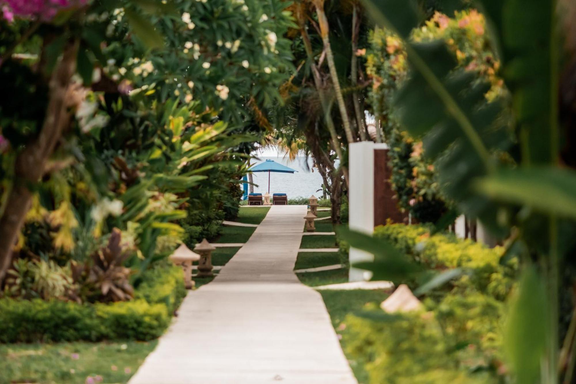 Living Asia Resort y spa Senggigi Exterior foto
