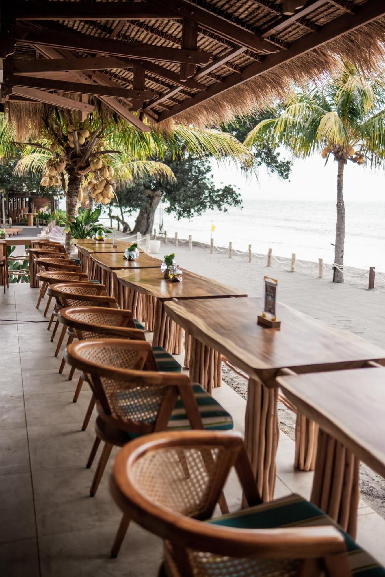 Living Asia Resort y spa Senggigi Exterior foto